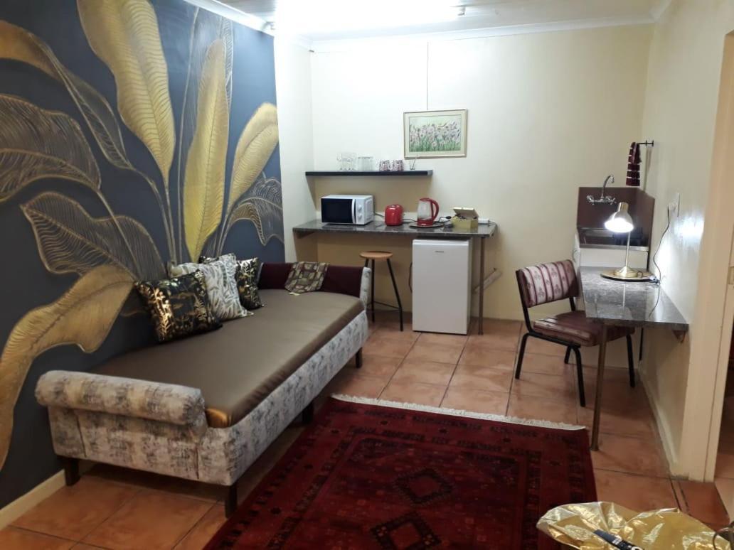 Beit-El Bnb Panzió Polokwane Kültér fotó